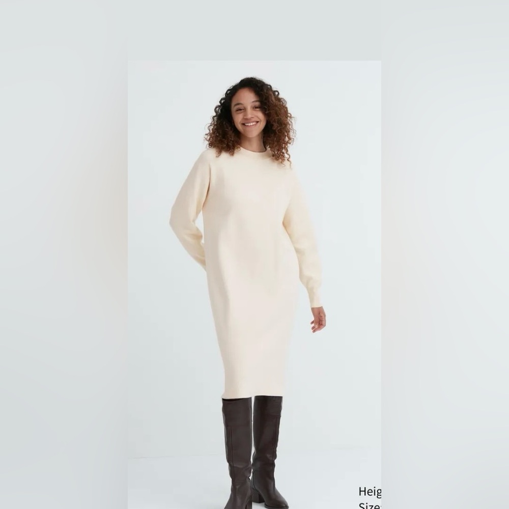 Uniqlo - SOUFFLE YARN LONG SLEEVE DRESS - Off white - size 4